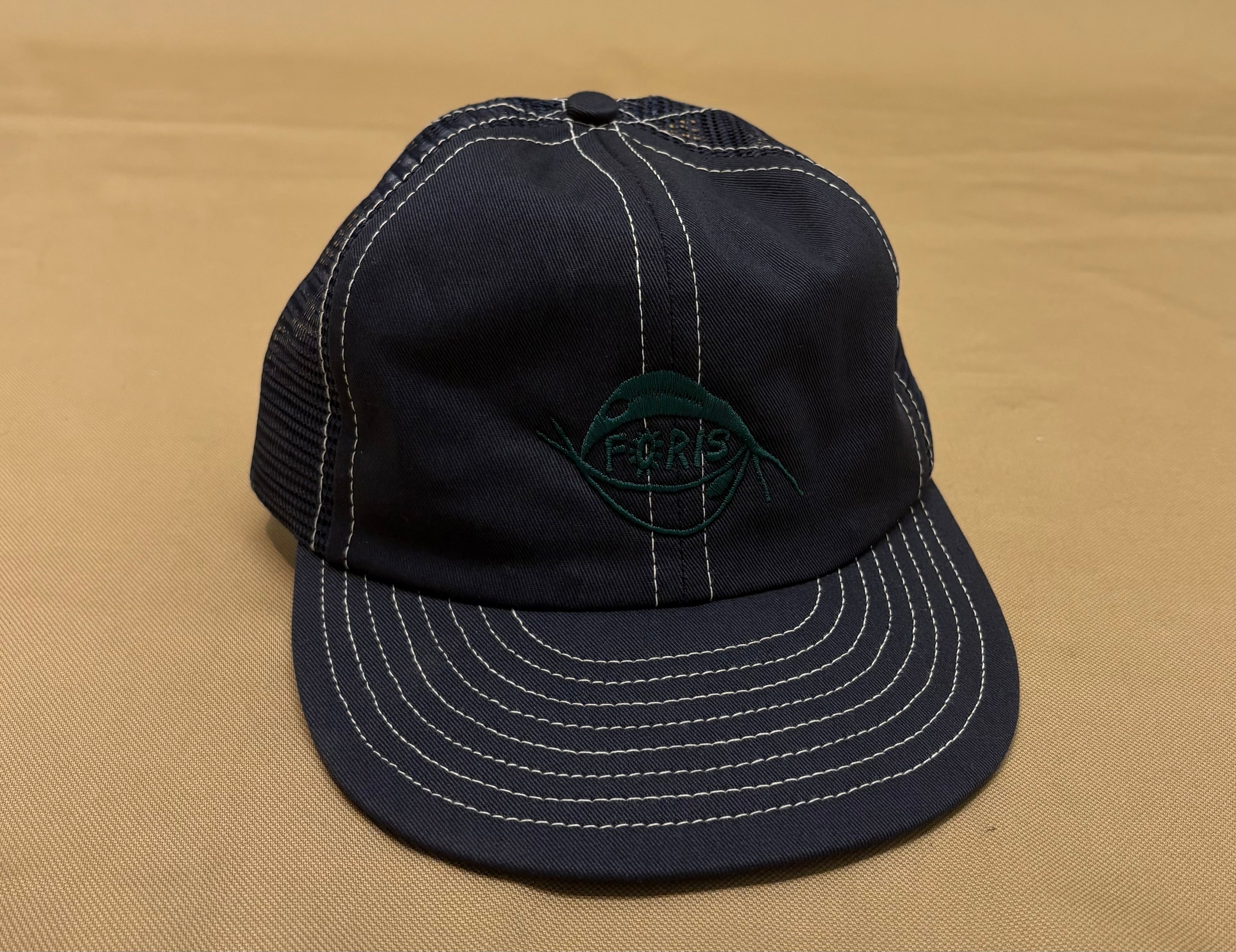 Navy Packable trucker